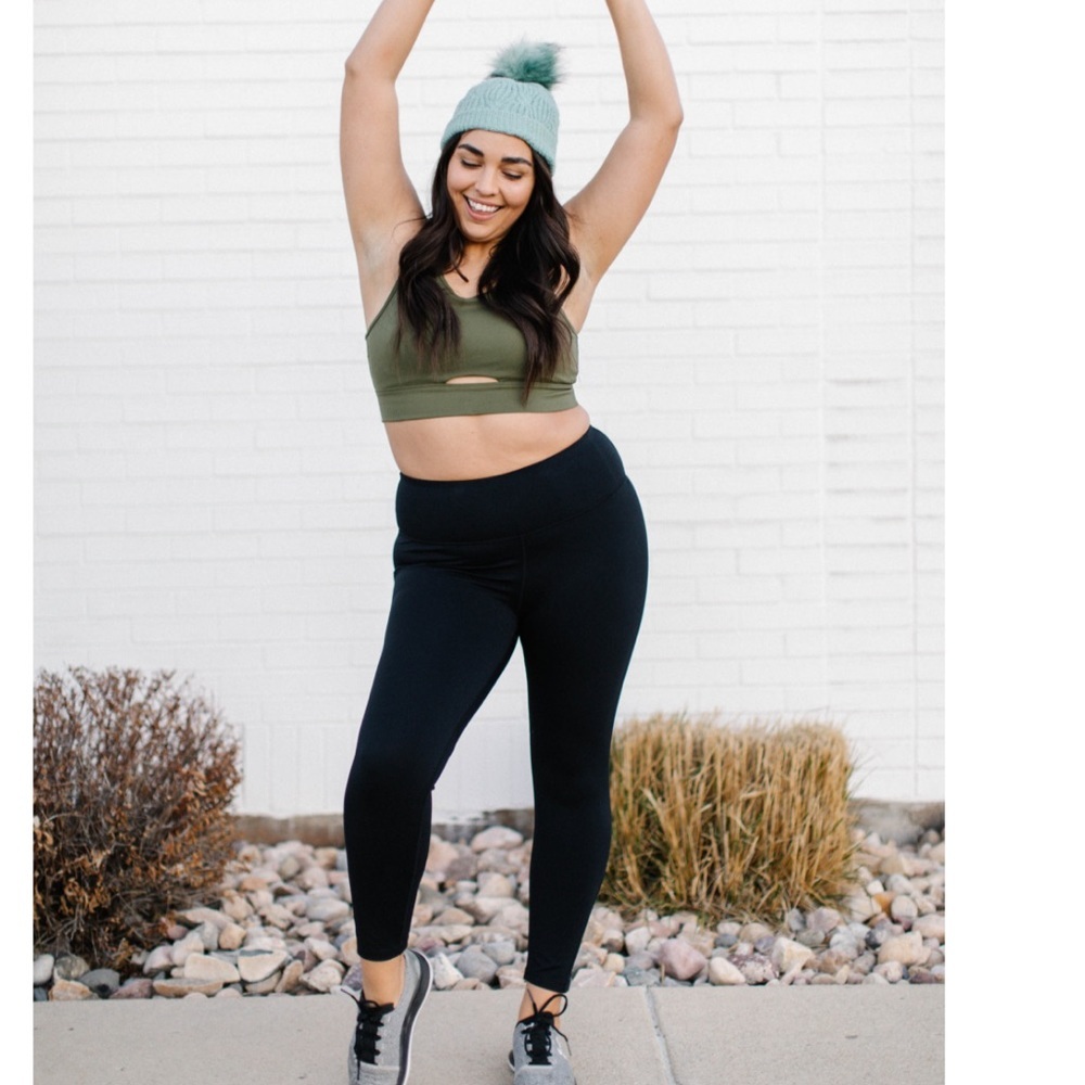 NWT Savvi Fit Black Trainers Legging Size Small